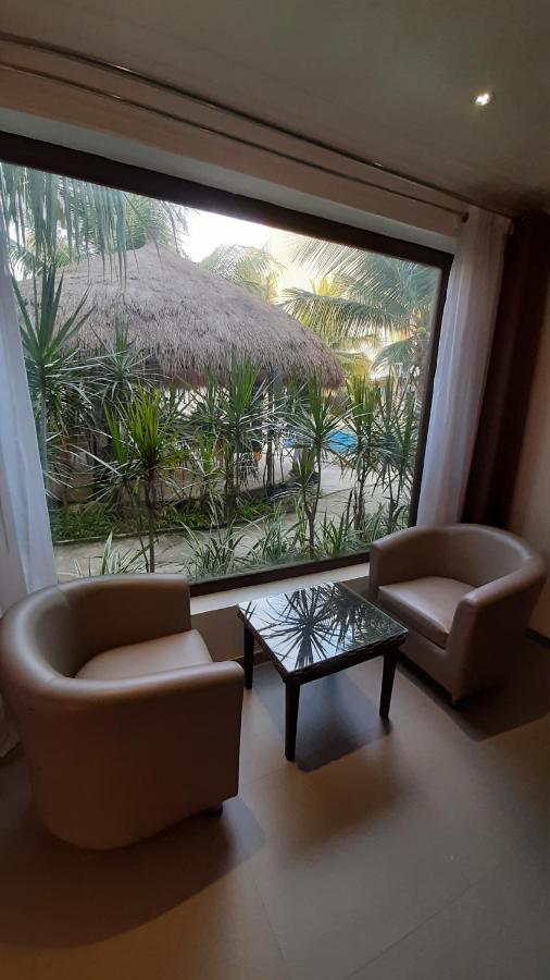 Urban Sands Hotel Iloilo Exterior photo