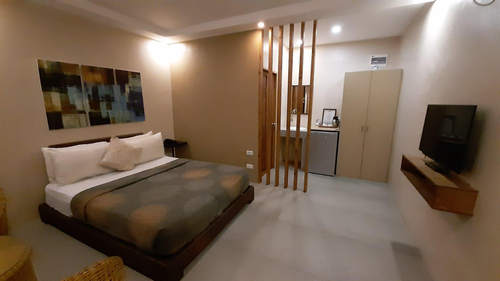 Urban Sands Hotel Iloilo Exterior photo